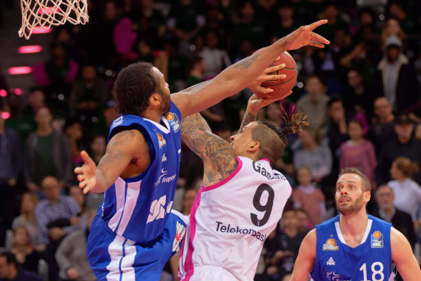 域羽毛球运 域羽毛球运