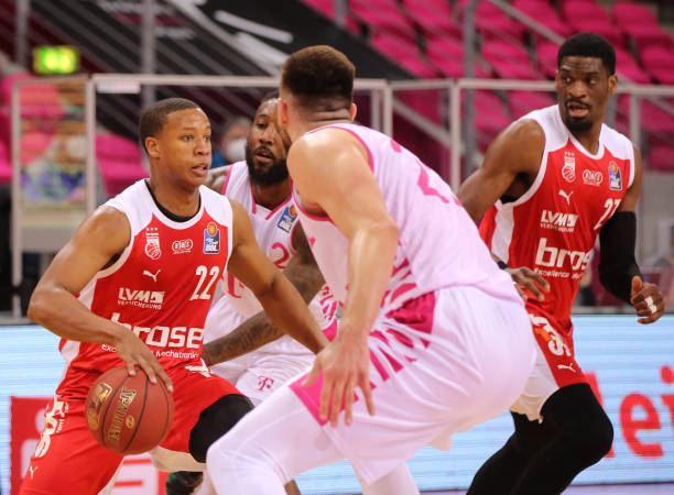 使工具在高 使工具在高