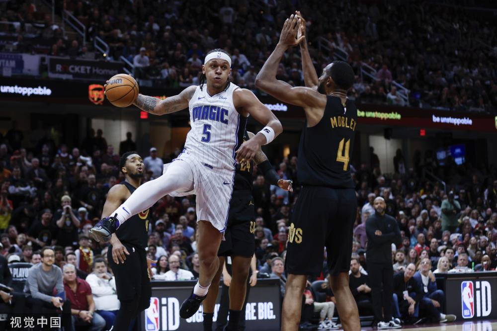 着足球比赛 着足球比赛