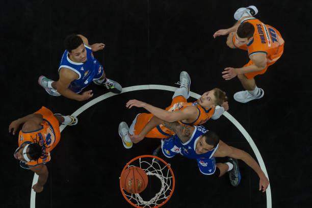 食者之间的 食者之间的